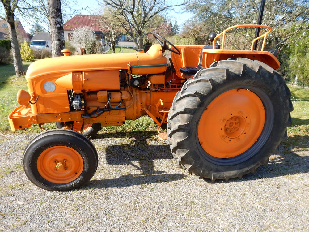 Tracteur RENAULT 3800 Ch�teauroux (36)