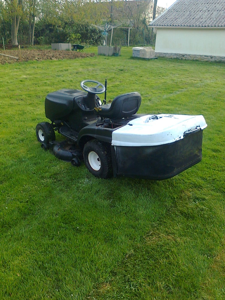 tracteur tondeuse thermique 1250 Cernoy (60)