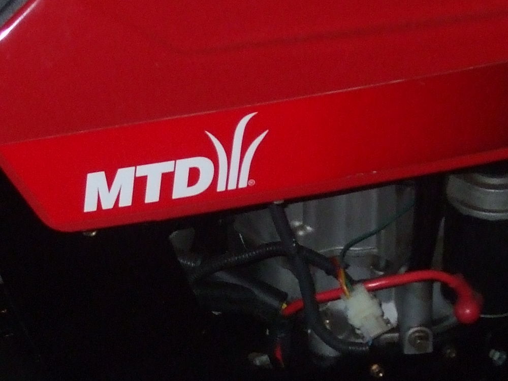 tracteur tondeuse 200 Beaumont-de-Lomagne (82)