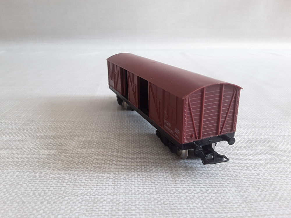 Train électrique wagon marchandise jouef ho 12 Gamaches (80)