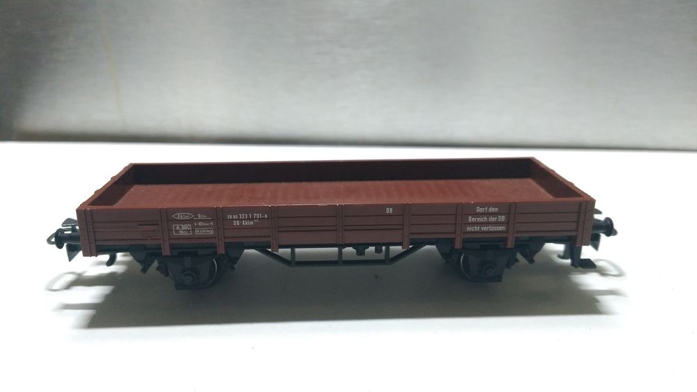 train HO MARKLIN tombereau bord bas court 15 Colombes (92)