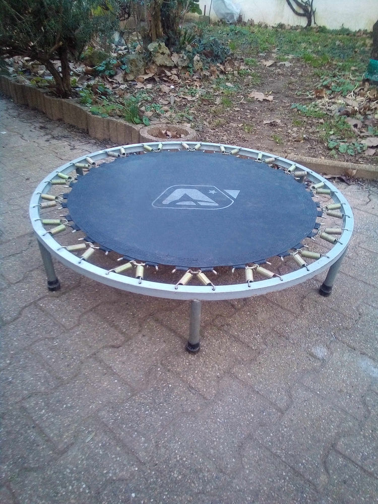 Trampoline diam�tre 100 20 Vaulx-en-Velin (69)