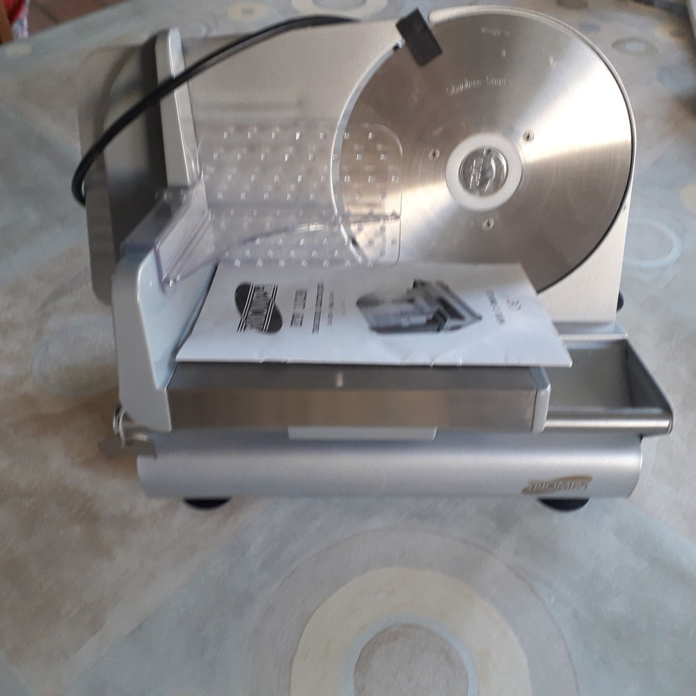 trancheuse �lectrique 45 Tarcenay (25)