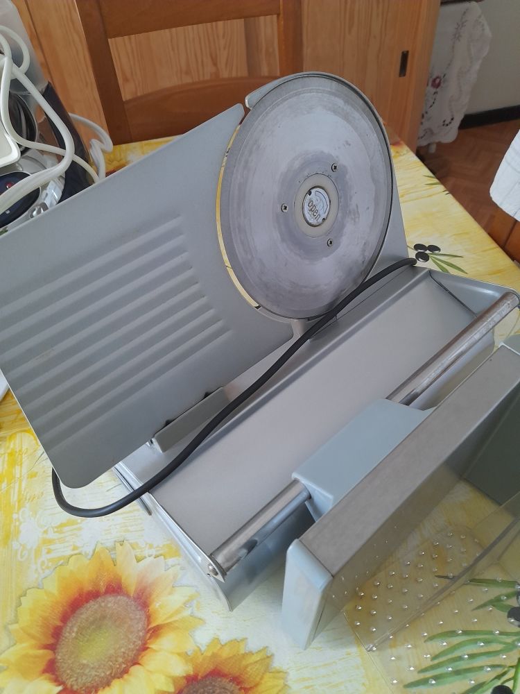 trancheuse a jambon 20 L�zignan-Corbi�res (11)