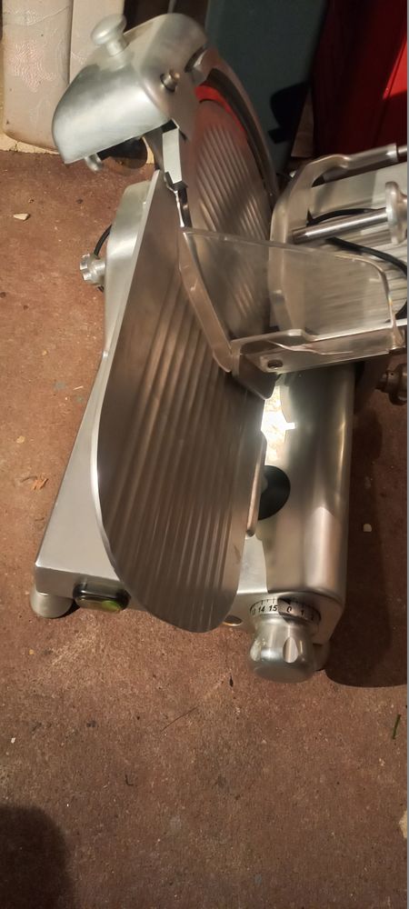 trancheuse a jambon 400 Montbrison (42)