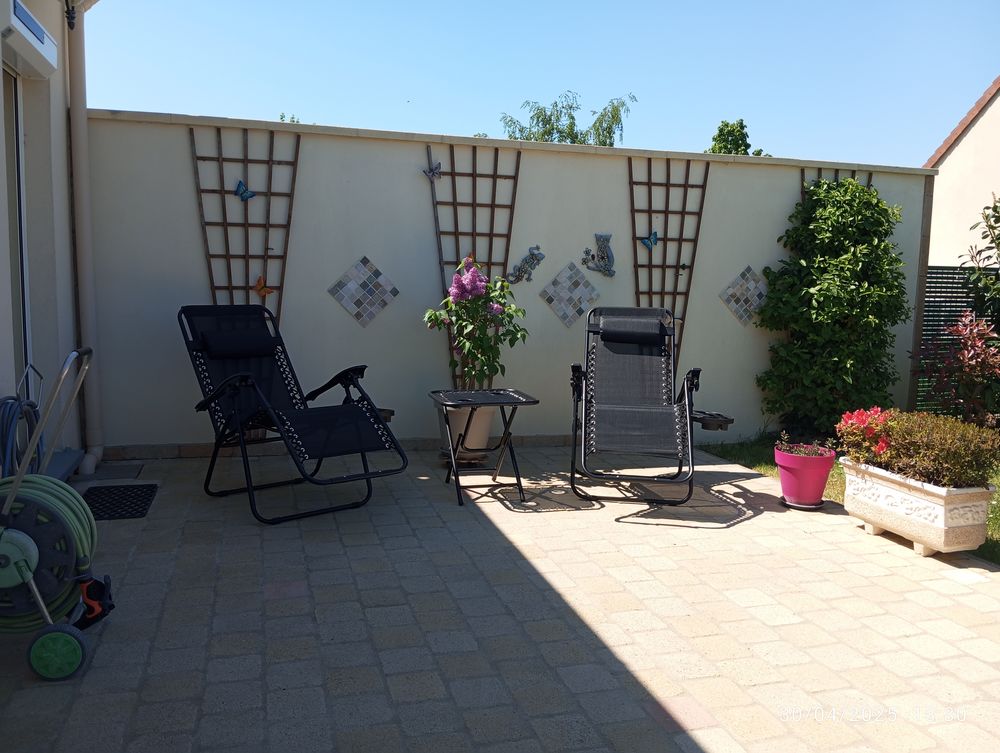 Transats avec table d'appoint. 80 Saint-R�my-sur-Avre (28)