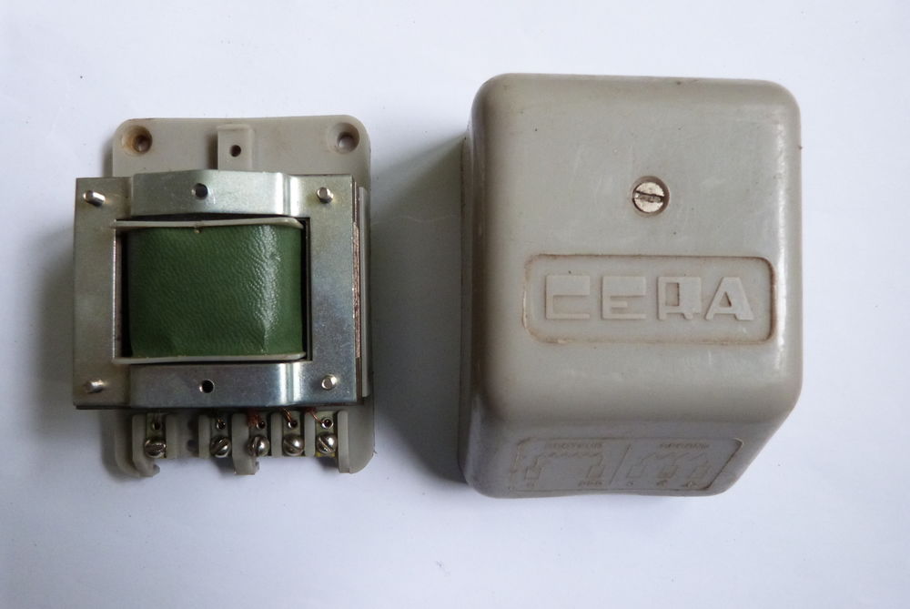 transformateur CERA ent�e 220 volt sorties 6 et 12 volt 5 Douchy-les-Mines (59)