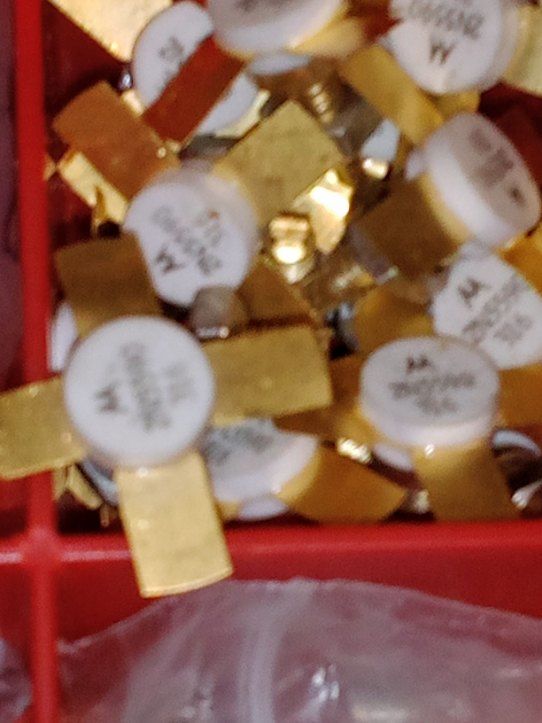 Transistor tourelle �mission  13W  CB  HF   FM   2N5590 40 Lampertheim (67)