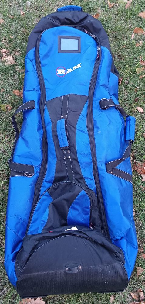 Sac de Transport pour Sac de Golf Ram sur Roulettes Bon �tat 50 Mantes-la-Jolie (78)