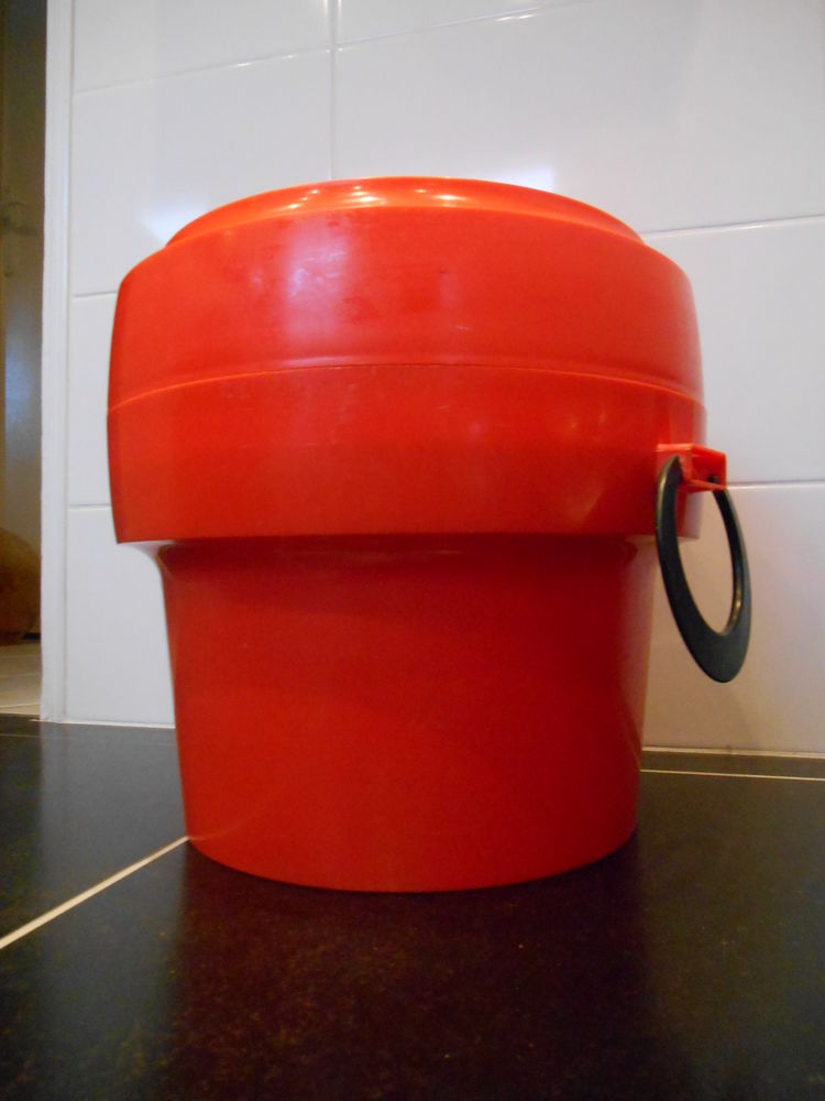 Travailleuse ou autre vintage 1960 1970 40 Paris 19 (75)