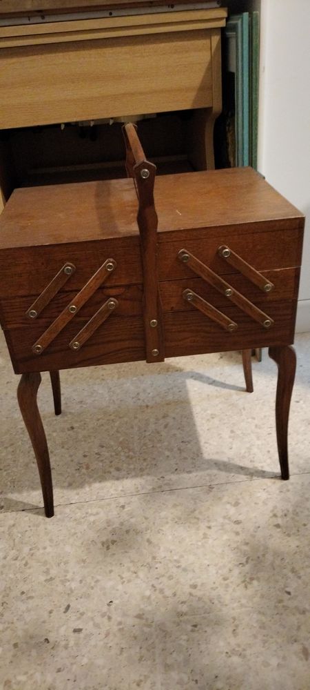 Travailleuse couture 0 La Valette-du-Var (83)