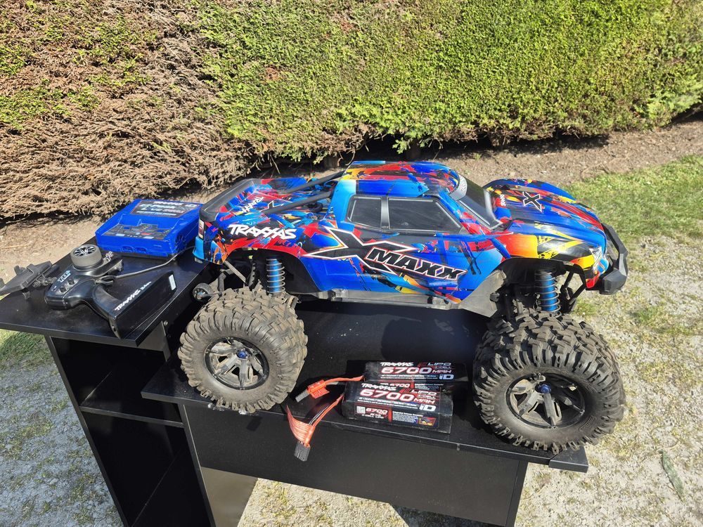 Traxxas Xmaxx 4x4 voiture RC 800 Dieppe (76)