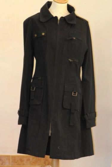 Trench femme Cache cache Neuf !!! Taille 38
25 Baillargues (34)