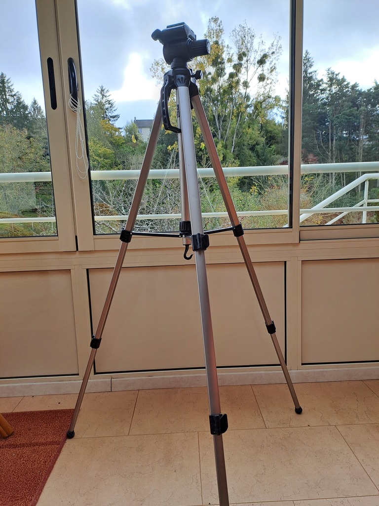 Tr�pied M�tallique pour Appareil Photo 50 Chang� (53)