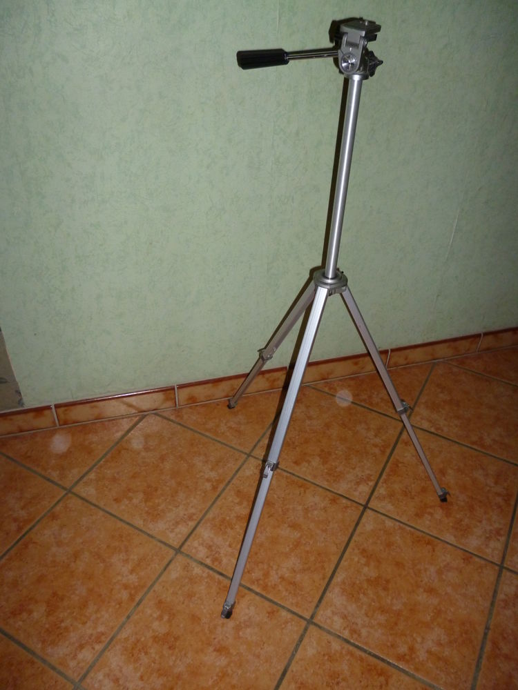 Tr�pied photo 20 Saint-Andr�-de-la-Marche (49)