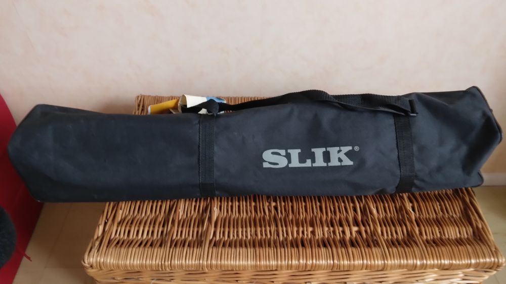 TREPIED POUR APPAREIL PHOTO OU CAMESCOPE 0 Sall�les-Cabard�s (11)