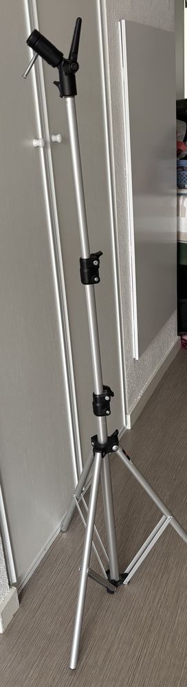 Tr�pied pour appareil photo 15 Ruelle-sur-Touvre (16)