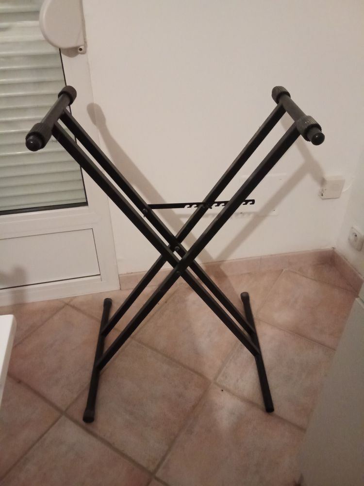 Tr�pied 10 Troyes (10)