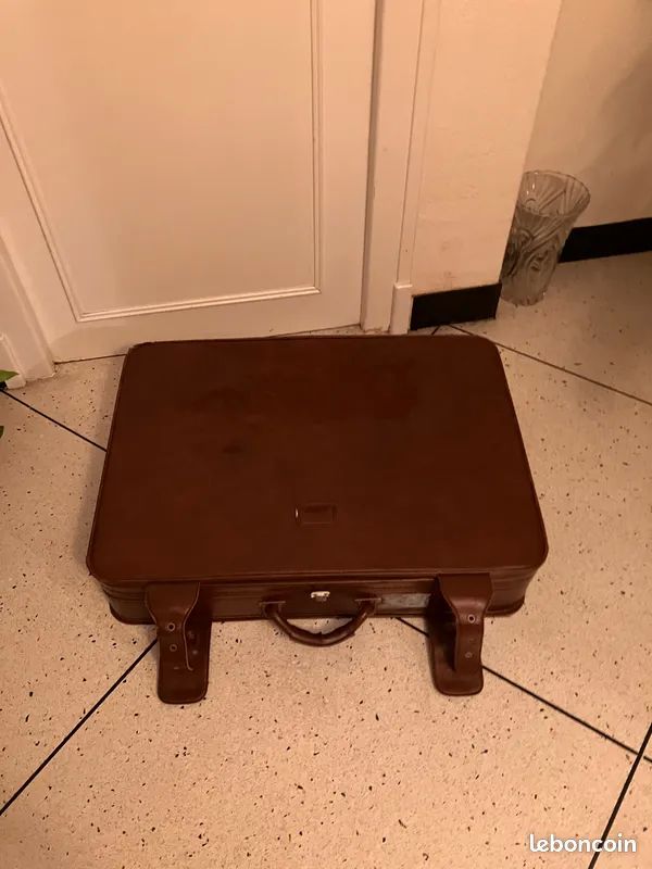 Valise vintage Favo : Achat occasion | Valises (adulte) Favo Bon état