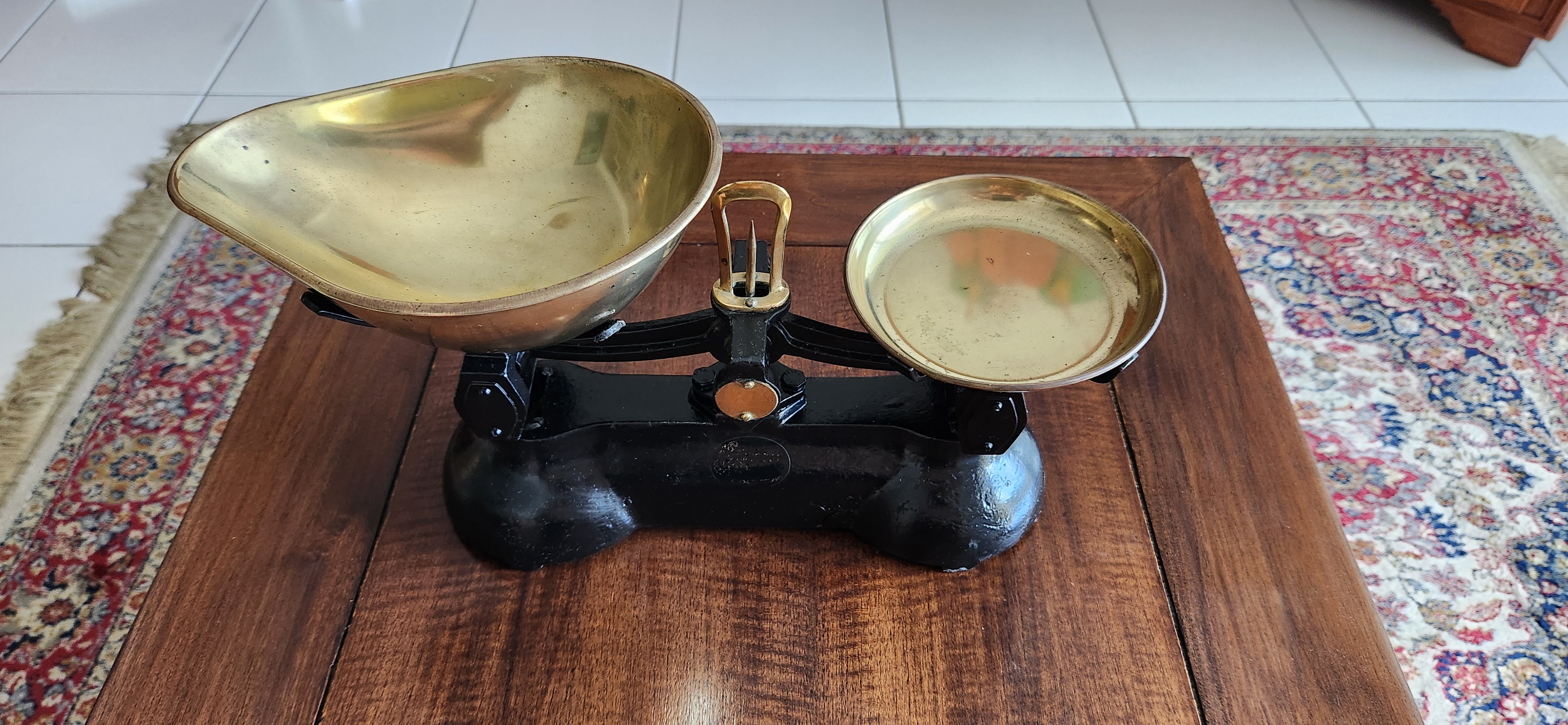 Un tr�s balance Anglaise de la fameuse marque LIBRASCO 1940 130 Guadeloupe (97)