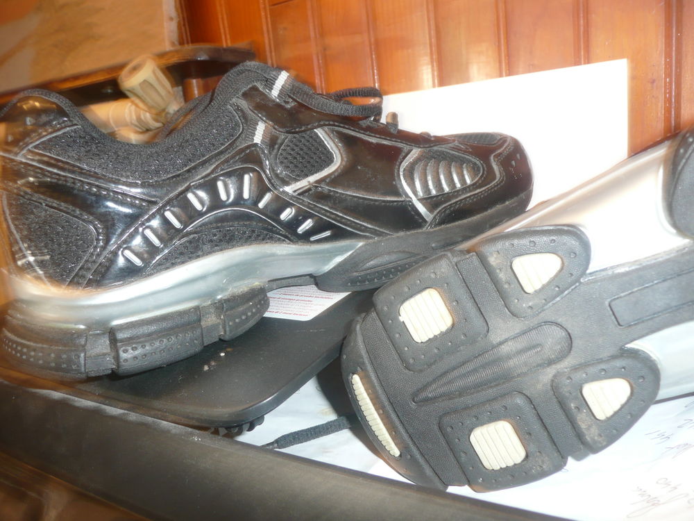 tres beau basket etat neuf 41 40 Marseille 11 (13)