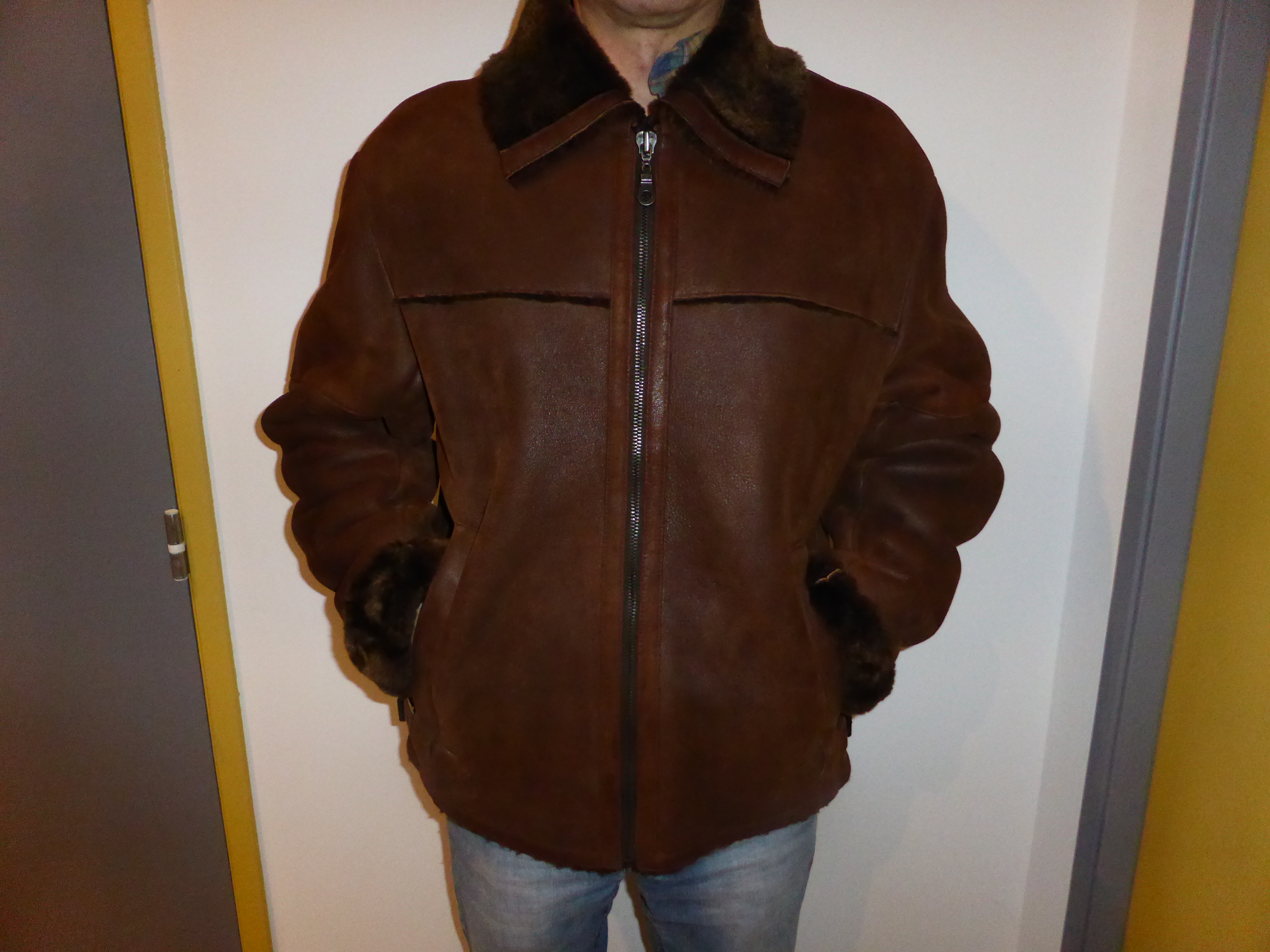 Tr�s beau blouson en mouton retourn� 250 Saint-Affrique (12)