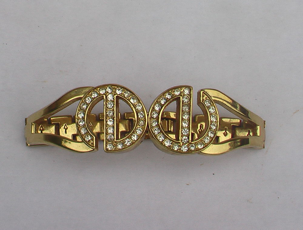 tr�s beau bracelet Elite perles serties
10 Clermont-Ferrand (63)