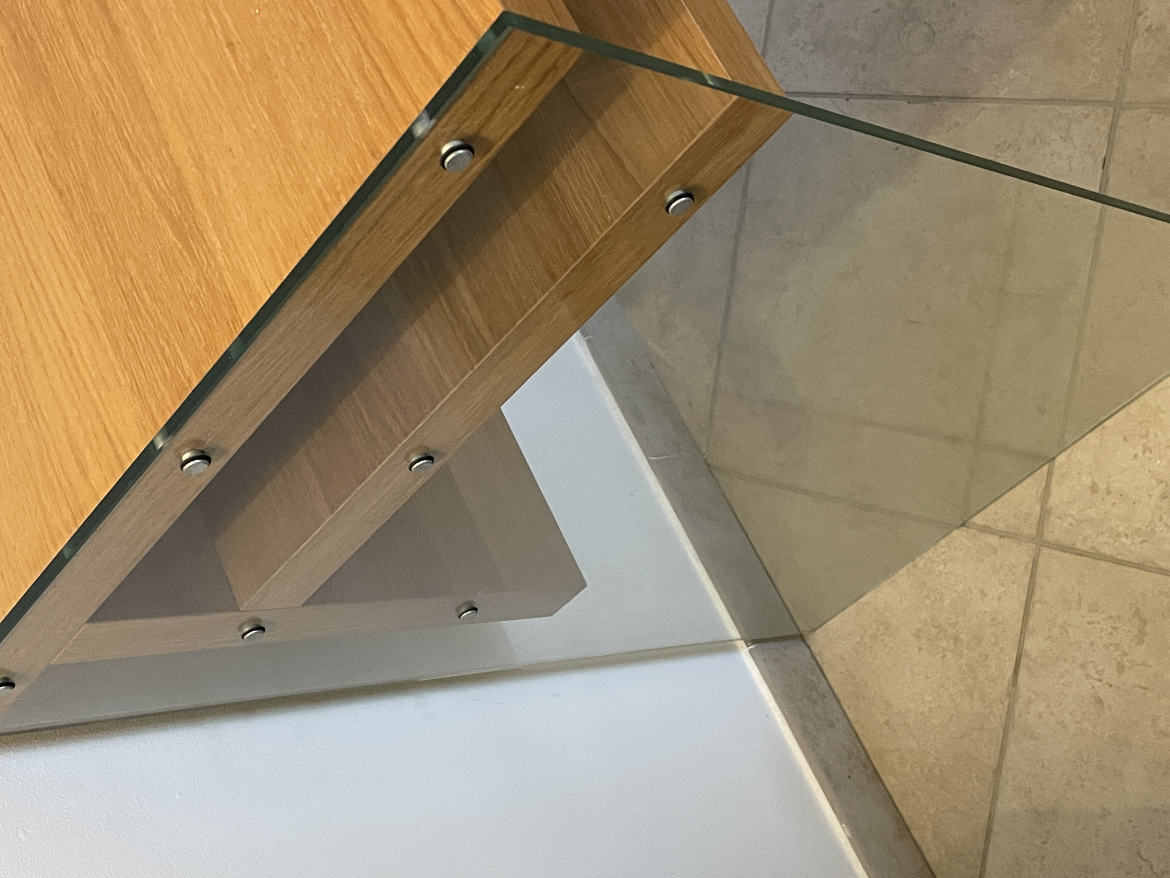 Tr�s beau bureau Habitat en ch�ne massif et verre 150 Valbonne (06)