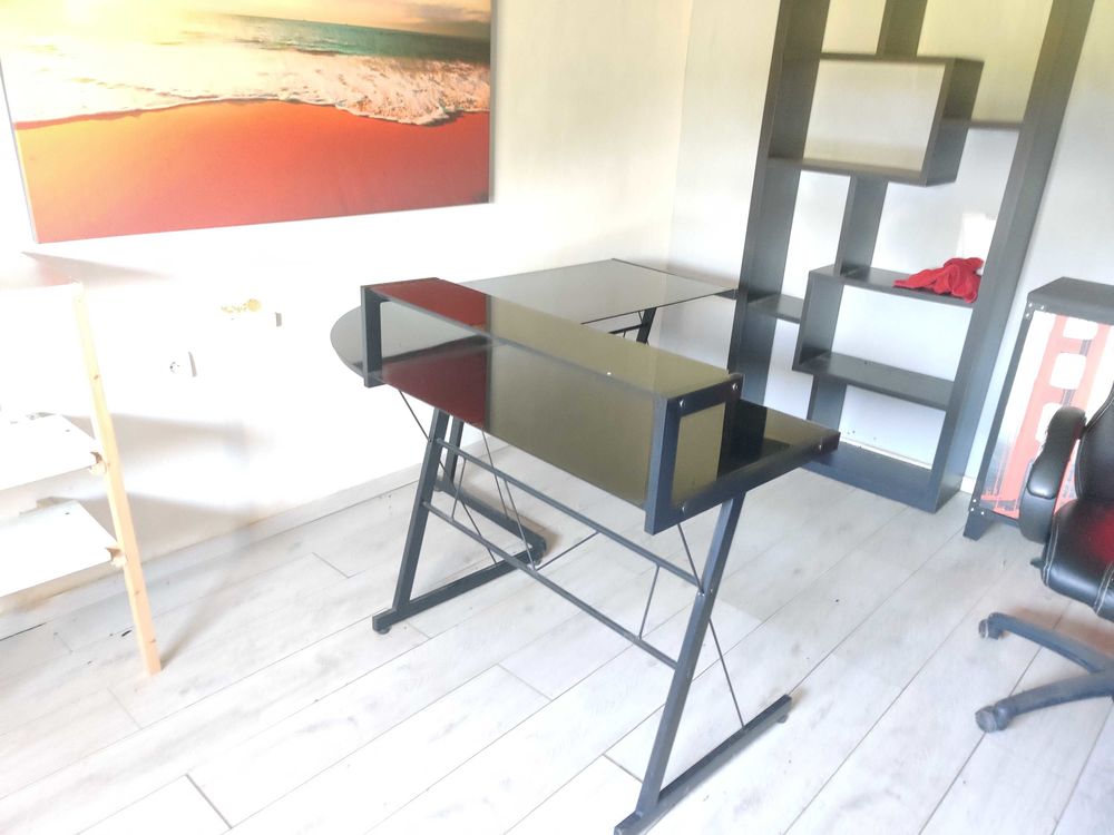 tr�s beau bureau d'angle en verre 110 Marguerittes (30)