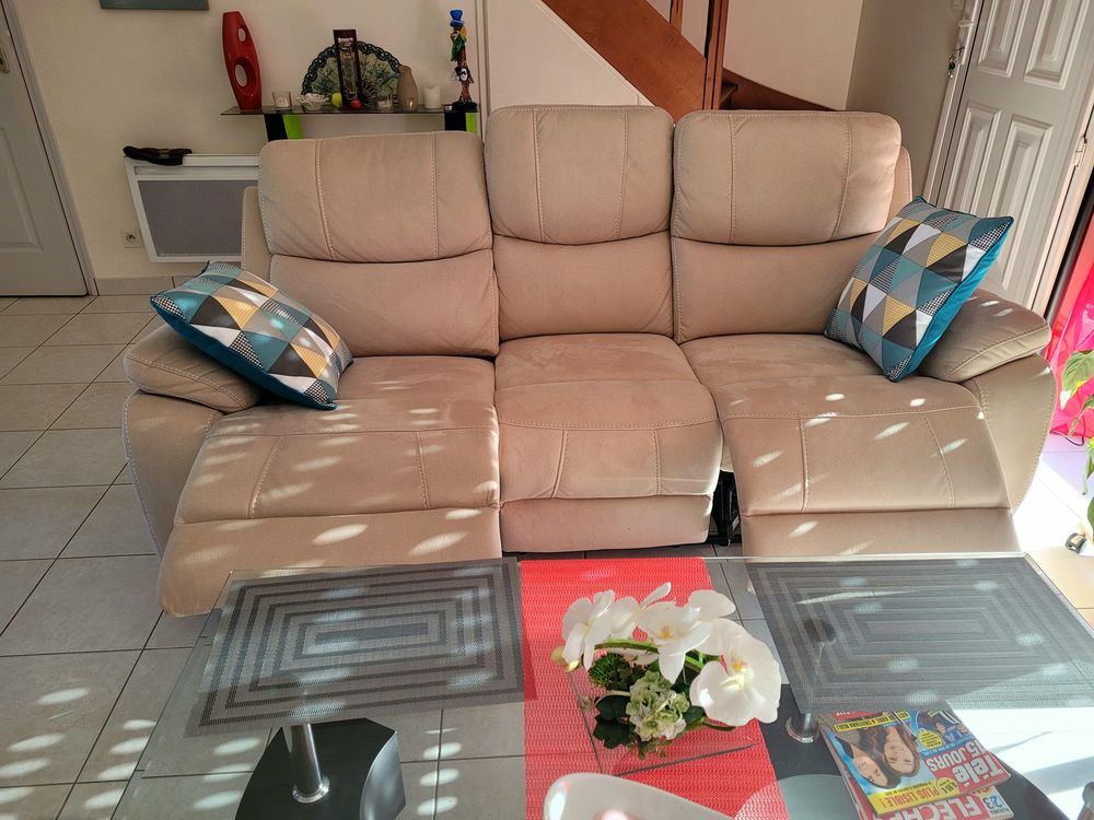 TRES BEAU CANAPE DESIGN 3000 Javen� (35)