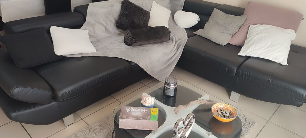 Tr�s beau canap� 400 Aix-en-Provence (13)