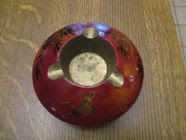 TRES BEAU CENDRIER EN BOIS ET DESSINS DESSUS 10 M�rignies (59)