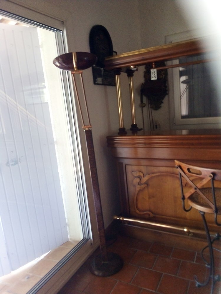 tr�s beau lampadaire contemporain marron et laiton 50 Fr�jus (83)
