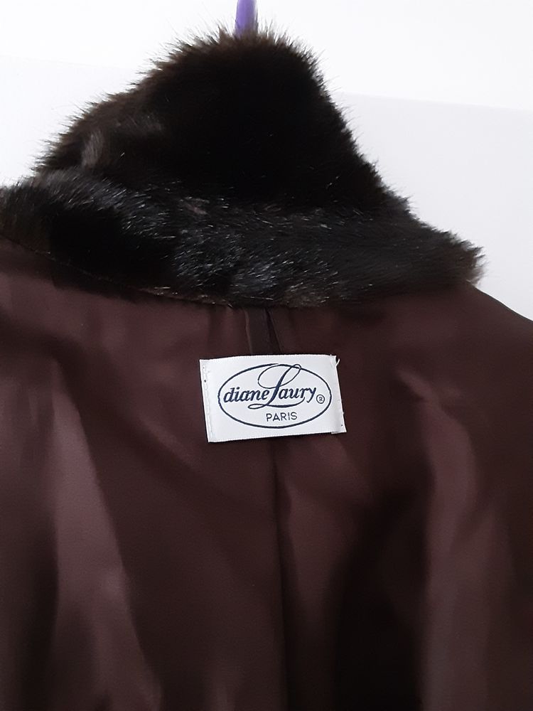Tr�s beau manteau de vison avec sa toque 0 Saint-Laurent-du-Var (06)