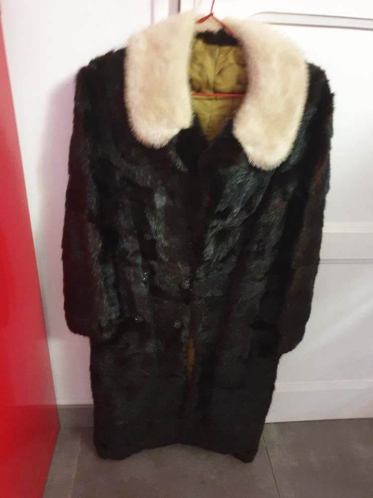 Tr�s beau manteau de vison 150 Toulon (83)