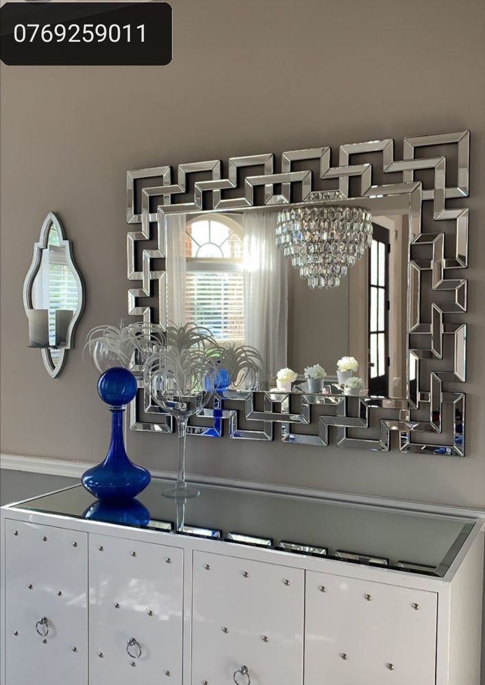 TR�S BEAU MIROIR 3LUXURY 170 La Ville-du-Bois (91)