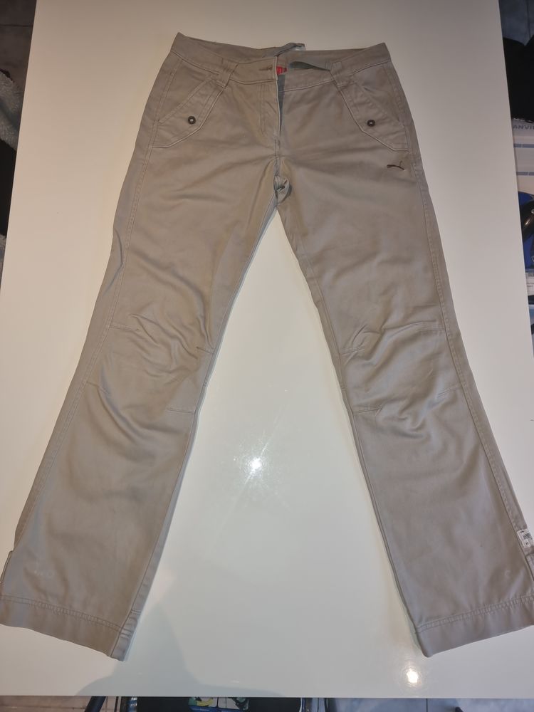 Tr�s beau pantalon PUMA en toile - Kaki - T. 40 - en excelle 12 Marolles-sur-Seine (77)