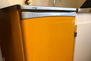 TR�S BEAU PETIT FRIGO JAUNE 110 Jarville-la-Malgrange (54)