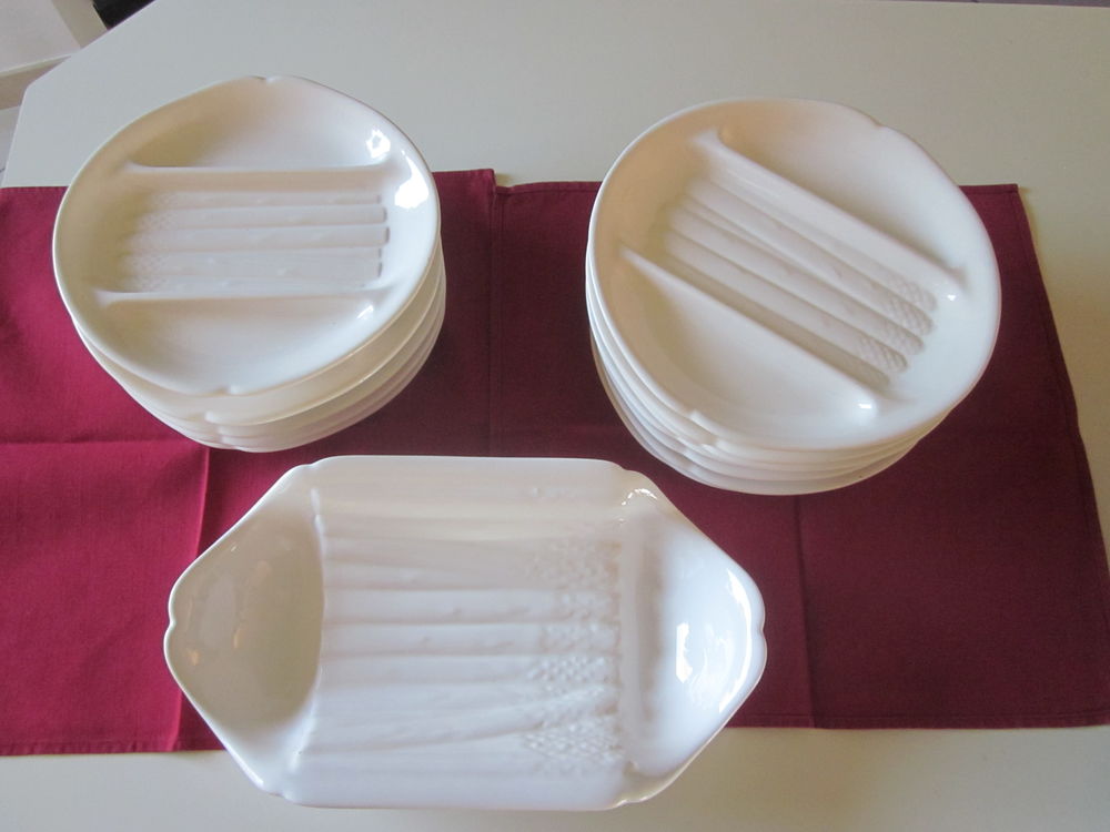 Tr�s beau service asperges 
30 Saubion (40)