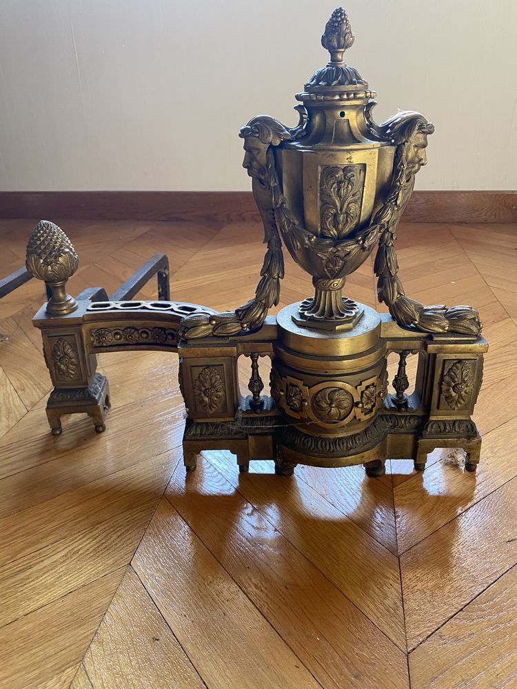 Tr�s beaux chenets de chemin�e en bronze 1100 Saint-Pierre-en-Faucigny (74)