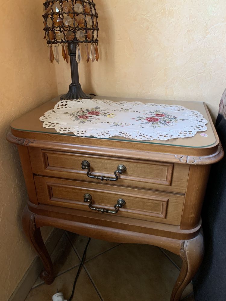 tr�s belle armoire et sa table de nuit 350 Longwy (54)