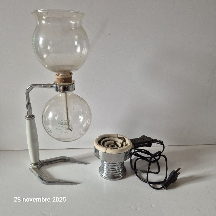 Tr�s belle cafeti�re Hellem en verre Pyrex, support m�tal et 45 Saumur (49)