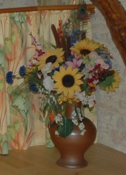 Tr�s belle cruche avec son bouquet
40 Cahors (46)