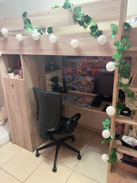 Tr�s belle Mezzanine compl�te lit, bureau penderie, tiroirs 390 Toulouse (31)