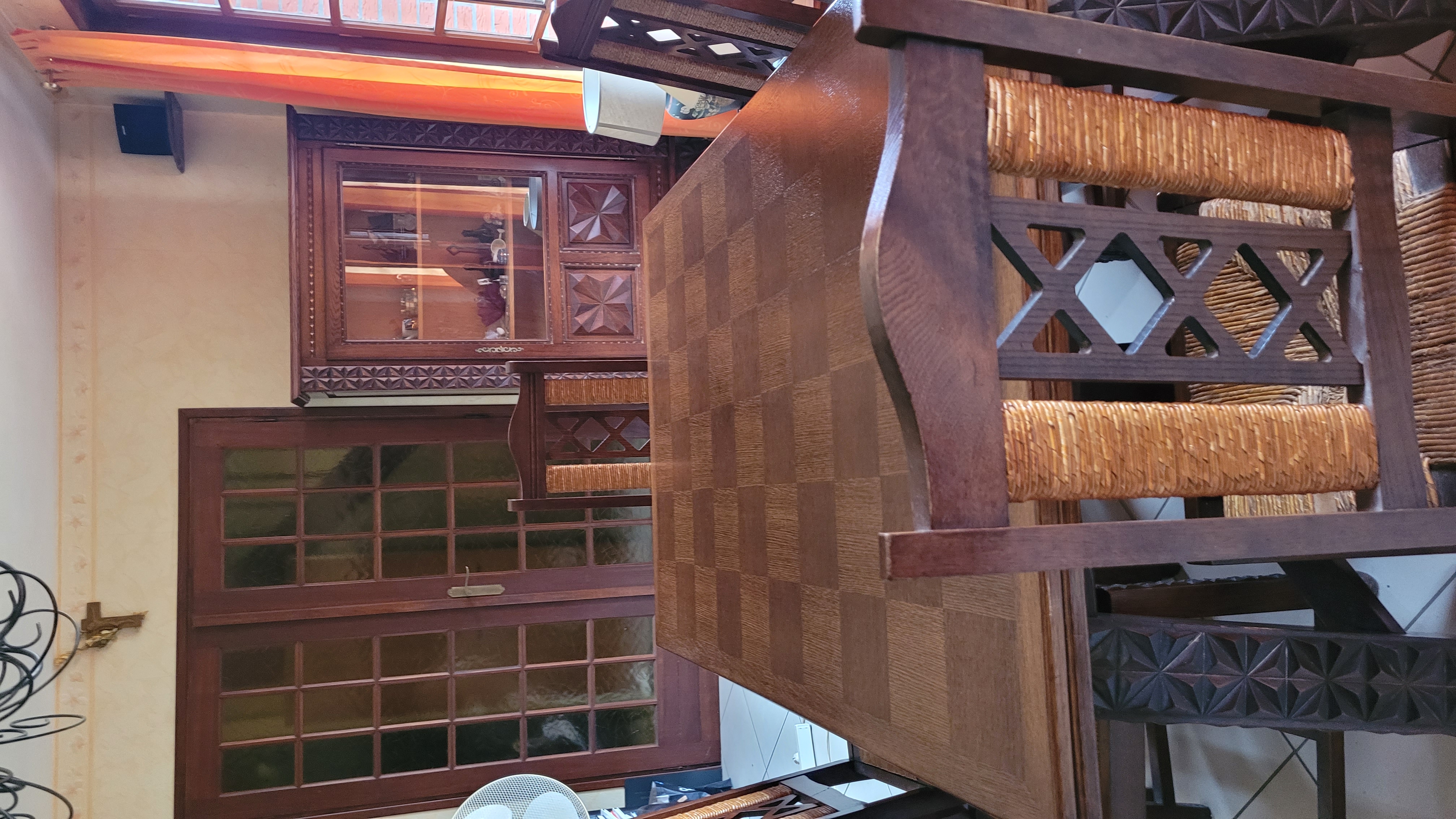 Tr�s belle salle � manger buffet,table,6 chaises et argentie 100 Bailleul (59)