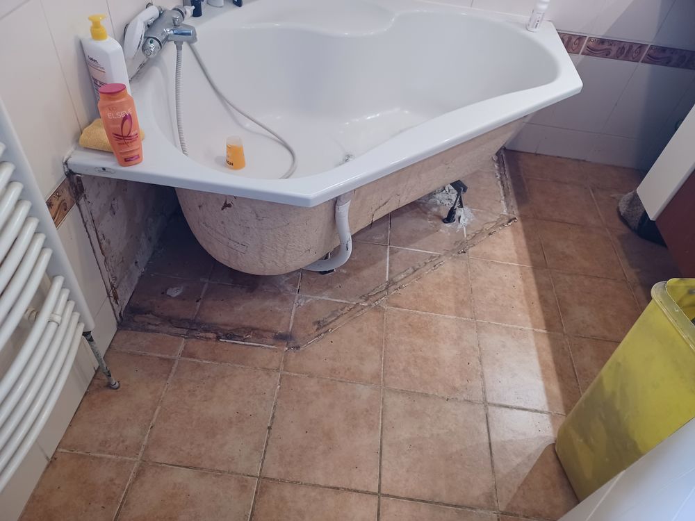 Tr�s belle salle de bain complet baignoire. Meble de qualit� 170 Mont-de-Marsan (40)
