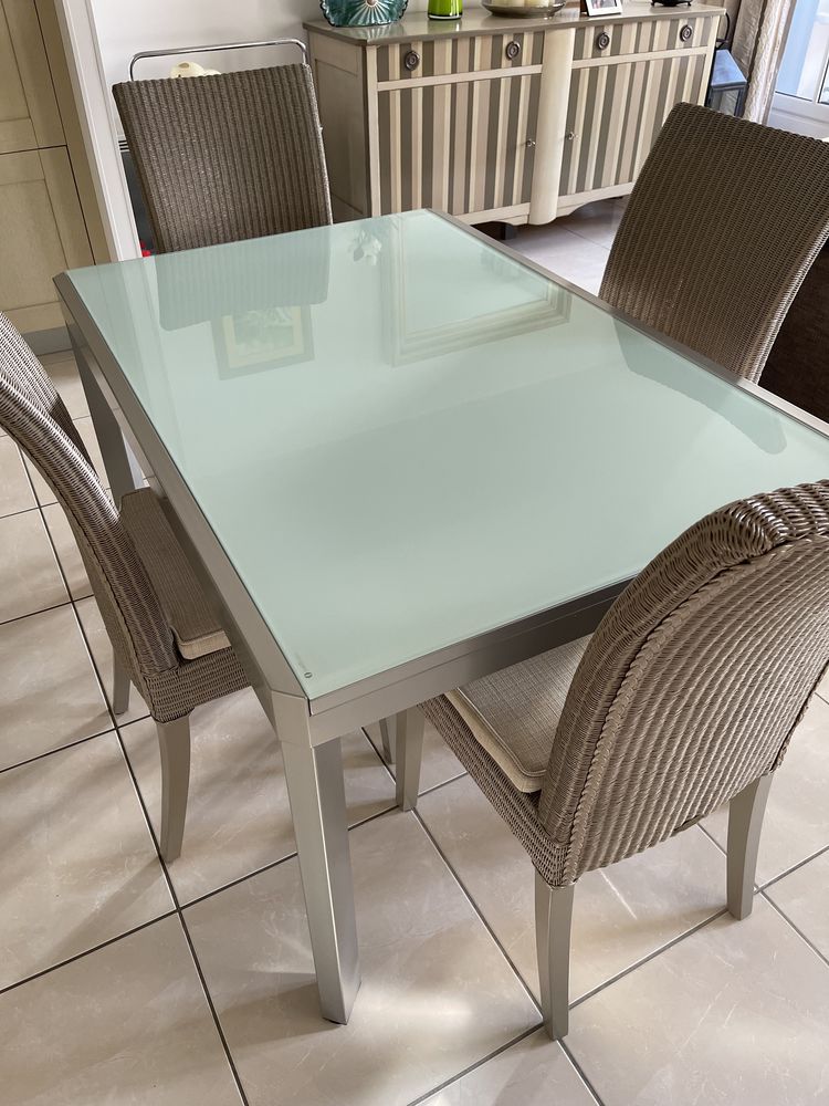 TRES BELLE TABLE DE SALLE A MANGER A RALLONGE EN VERRE 0 Deauville (14)
