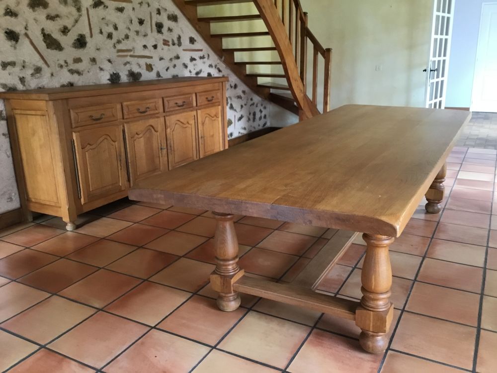 Tr�s belle table ch�ne massif 2200 Grignols (33)