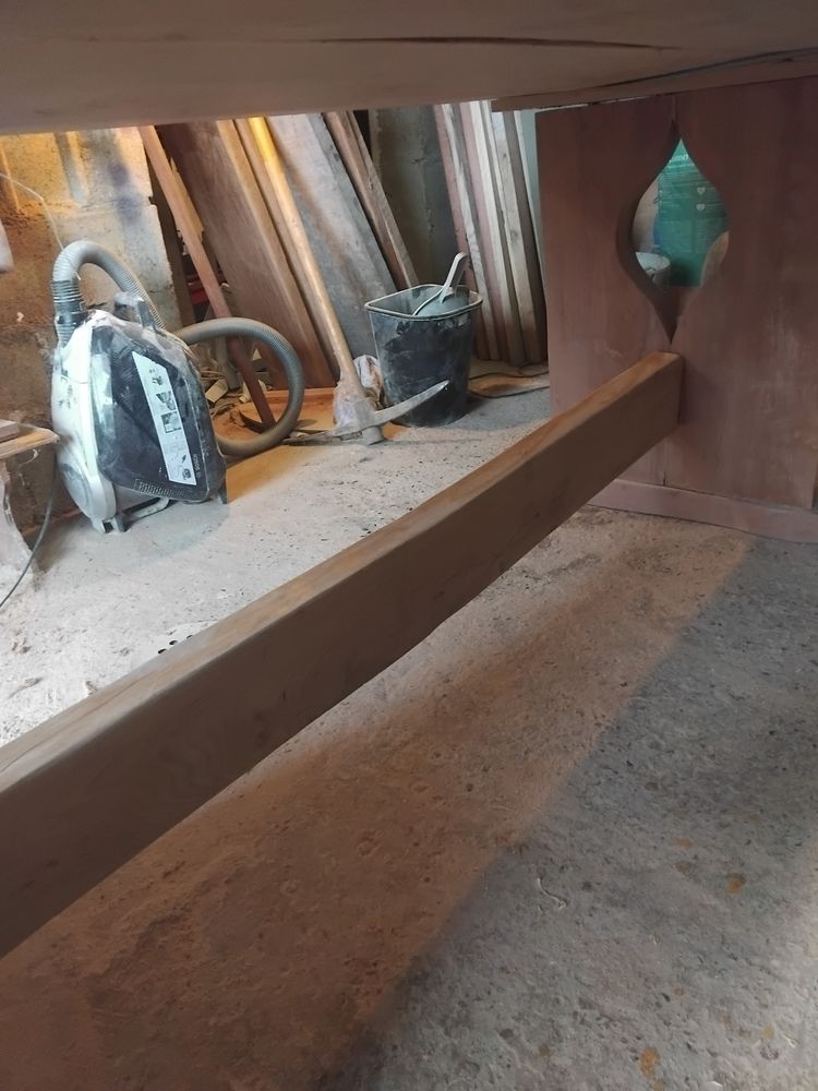 tr�s belle table de ferme ch�ne massif
Et une table de salon 1000 Mareuil-la-Motte (60)