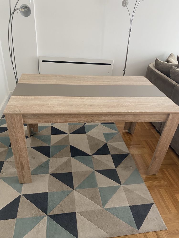 Tr�s belle table 60 Paris 11 (75)